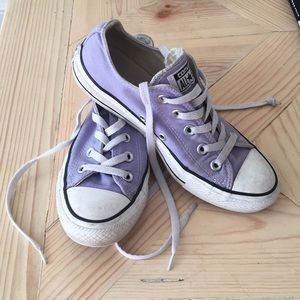 Light purple Converse
